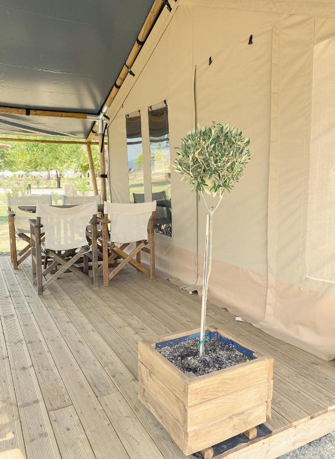 Mareleon Camping Ofrínion Dış mekan fotoğraf