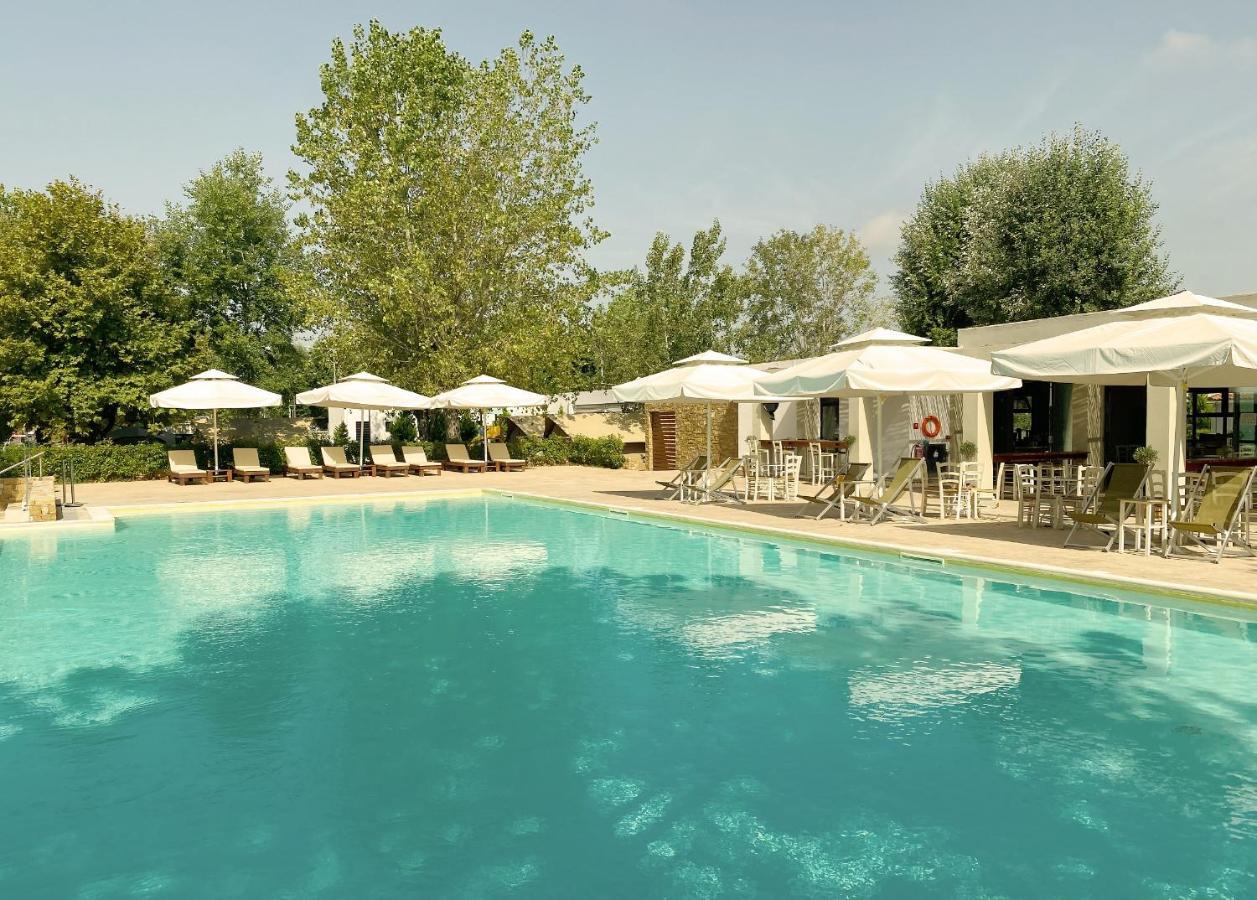 Mareleon Camping Ofrínion Dış mekan fotoğraf